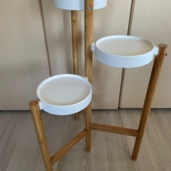 IKEA プラントスタンドの画像
