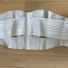新品未使用★薄型！腰 サポーター★の画像
