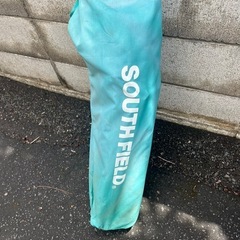 折りたたみの椅子二脚セットの画像
