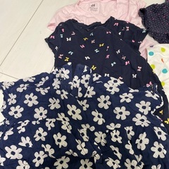 女の子110-120半袖ワンピース、ズボンまとめて13枚の画像