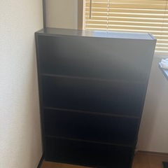 4段本棚の画像