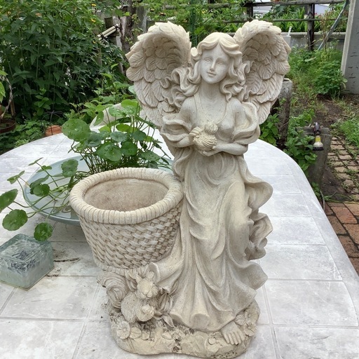 エンジェルフラワーポット　天使　鉢　置物　オーナメント ガーデンオブジェ