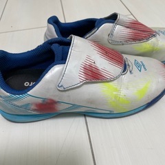 アンブロ　サッカートレーニングシューズ20センチの画像
