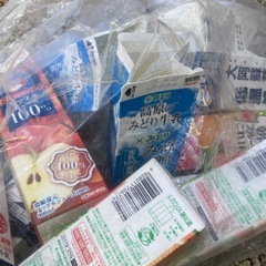 牛乳パック、ジュースパック　空き容器　11個の画像