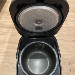炊飯器の画像