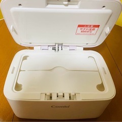 Combi おしりふきウォーマー ホワイト/パープルの画像