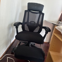 パソコンチェアの画像