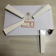 白のローテーブル　の画像