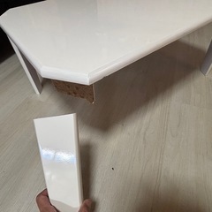 白のローテーブル　の画像