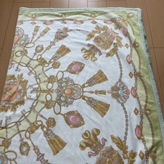 【肌触り◎】毛布（ピンク、グリーン）の画像