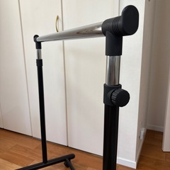 高さ伸縮パイプハンガーラック キャスター付きの画像