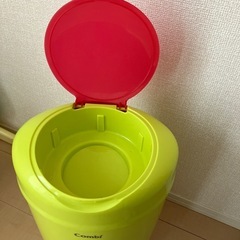 combi 臭い漏れ対策ゴミ箱の画像