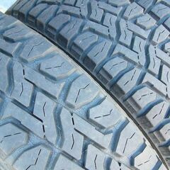 発送不可　ジムニー純正16インチアルミ（黒替え塗装）　TOYOマッドタイヤ付き　近隣配達可　4本　中古　の画像