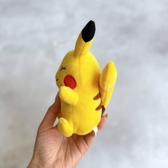 ポケモン　ピカチュー　ぬいぐるみ　チャームの画像