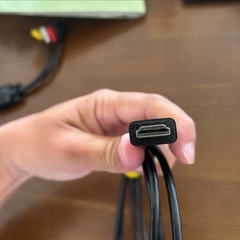 DisplayPort to HDMIケーブルの画像