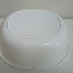※当選者様とお話し中※【無料】オーバル型洗桶 ホワイト 容量5.3L　食器や野菜洗いのほか洗濯桶や洗面器としてもの画像