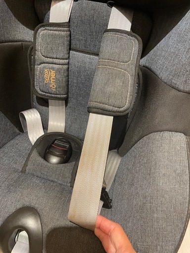 Britax Romer ADVANSAFIX IV R チャイルドシート