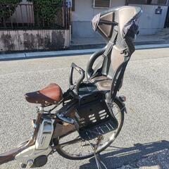 ブリジストン　電動アシスト自転車　子供乗せタイプ／バッテリー2個付きの画像