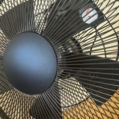 ±0の扇風機の画像