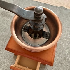 【コンパクトサイズ】コーヒーミルの画像