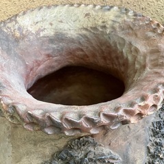 骨董品　壺　掘り細工の画像