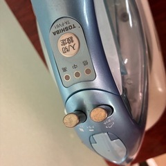 東芝 コンパクトスチームアイロン Lacoo ブルー TA-FV61の画像