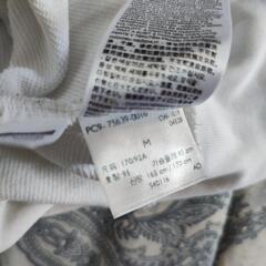 レディース服袋★LEVI’Sパーカーありの画像