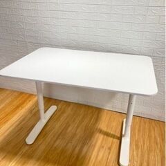 IKEA　オールホワイト　デスク机　＆　ケーブルオーガナイ…