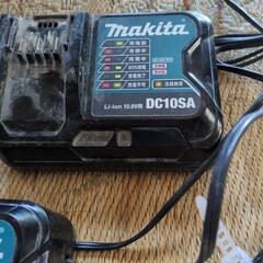 マキタ　充電器&バッテリー3セットの画像