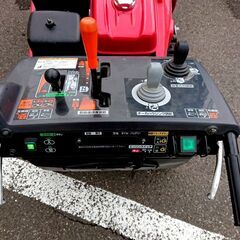 HONDA  ハイブリッド除雪機 HSM1380i 中型 11.8馬力 389㎤の画像