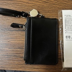 3coins リール付きマルチカードケースの画像