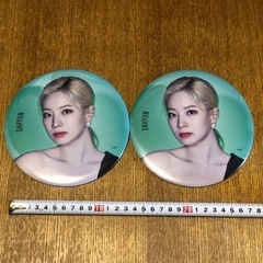TWICE  ダヒョン　缶バッジBIGサイズ2個　　　　の画像