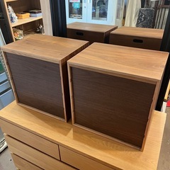【武蔵小山店】 無印 無印良品 MUJI スタッキングチェスト スタッキング収納 引き出しチェスト 小物収納チェスト ウォールナット ウォールナット材 木製チェスト 卓上チェスト デスク収納 北欧風チェスト ナチュラル家具 小型収納 書類収納 4段チェスト 中古家具 美品チェスト　【在庫２点 各売り価格】の画像