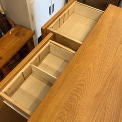 【武蔵小山店】 無印 無印良品 MUJI 木製チェスト 4段チェスト オーク材チェスト チェスト タンス 引き出しチェスト 衣類収納 ナチュラル家具 北欧風チェスト 無印木製収納 スライドレールチェスト 無印家具 美品チェスト 中古家具の画像