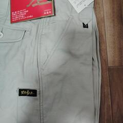 新品　作業ズボン　ベージュ　ウエスト７３の画像
