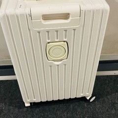 キャリーケースの画像