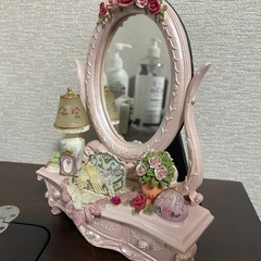ミニチュア　インテリア　アンティーク　置物　ピンク　鏡　ミラー　ロココ調　卓上ミラー　の画像
