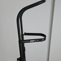 【無料】縦置きバイクスタンド A01V（パーツ欠品・サビあり）
／スチール製の画像