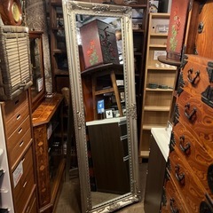 【武蔵小山店】 ウォールミラー 姿見鏡 スタンドミラー 全身鏡 大型ミラー アンティークミラー 装飾ミラー ゴシックミラー ビンテージミラー 壁掛け鏡 立て掛け鏡 インテリアミラー ロココ調ミラー クラシックミラー 洋風鏡 大型鏡 中古ミラー 美品鏡 検） ビーカンパニー b-companyの画像