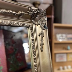 【武蔵小山店】 ウォールミラー 姿見鏡 スタンドミラー 全身鏡 大型ミラー アンティークミラー 装飾ミラー ゴシックミラー ビンテージミラー 壁掛け鏡 立て掛け鏡 インテリアミラー ロココ調ミラー クラシックミラー 洋風鏡 大型鏡 中古ミラー 美品鏡 検） ビーカンパニー b-companyの画像