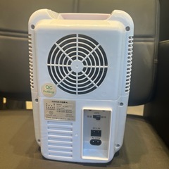 【ジャンク品】EENOUR 小型冷温庫 ポータブル冷蔵庫の画像