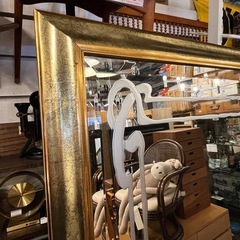 【武蔵小山店】 ウォールミラー 壁掛け鏡 スタンドミラー 姿見鏡 全身鏡 大型ミラー 装飾ミラー ゴールドフレーム アールヌーヴォー ロココ Rococo クラシック Classic アンティーク風 レトロ デザインミラー インテリアミラー 美品 中古 wall mirror full length mirror vintage mirror ornate mirror gold frame mirror 検） ビーカンパニー b-companyの画像