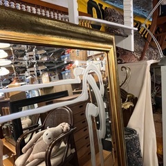 【武蔵小山店】 ウォールミラー 壁掛け鏡 スタンドミラー 姿見鏡 全身鏡 大型ミラー 装飾ミラー ゴールドフレーム アールヌーヴォー ロココ Rococo クラシック Classic アンティーク風 レトロ デザインミラー インテリアミラー 美品 中古 wall mirror full length mirror vintage mirror ornate mirror gold frame mirror 検） ビーカンパニー b-companyの画像