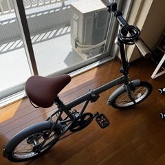 16インチ折りたたみ自転車の画像