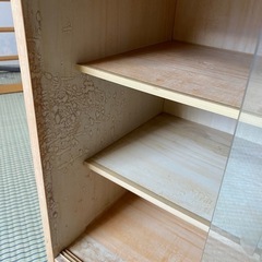 食器棚の画像