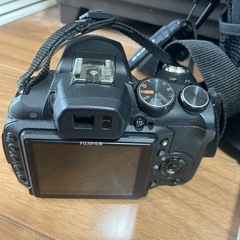 Fujifilm FinePix HS10デジタル一眼レフの画像