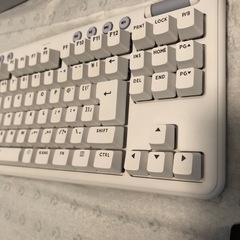 ロジクールG713ゲーミングキーボードの画像