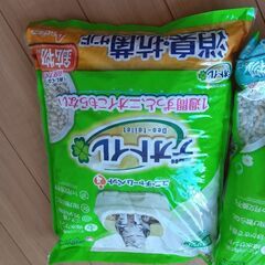 ユニ・チャーム　デオトイレ　猫砂　3袋の画像