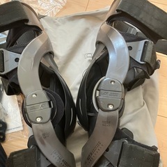 pod k4 ニーブレースの画像