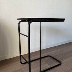 サイドテーブル　サイドボードの画像